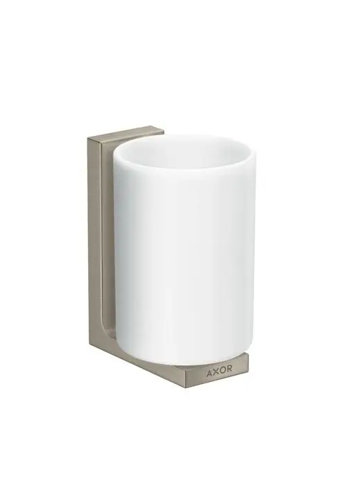 Zahnputzbecher in Weiß, montiert auf einem gebürsteten Nickel-Halter. Design von AXOR, geeignet für Badezimmeranwendungen.